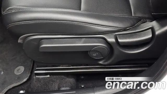 Hyundai Kona — фото 19