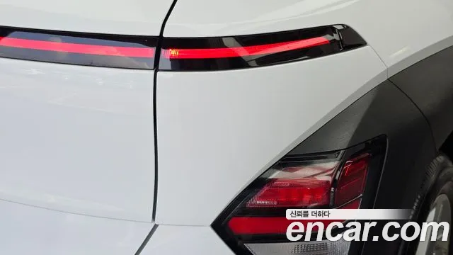 Hyundai Kona — фото 23