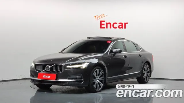 Volvo S90 — фото 1