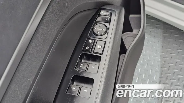 Hyundai Avante — фото 17