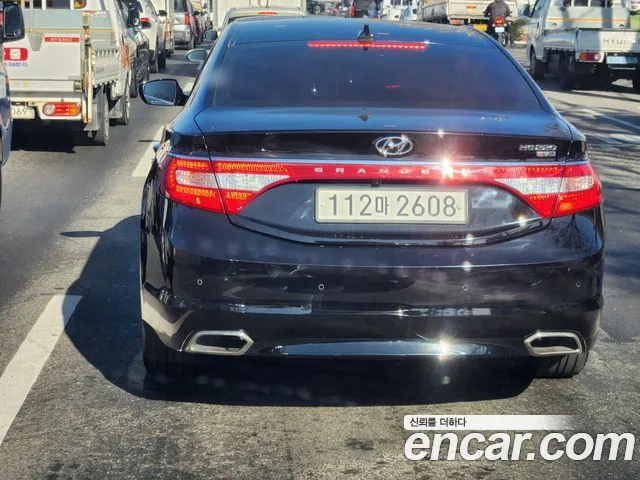 Hyundai Grandeur — фото 1