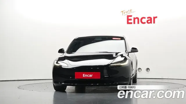 Tesla Model 3 — фото 2