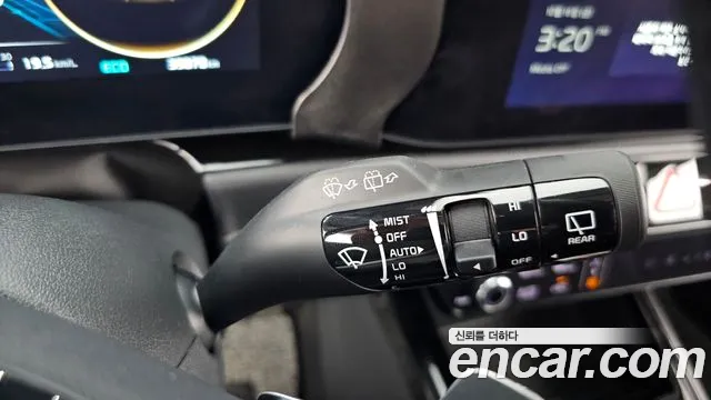 Kia Niro — фото 16