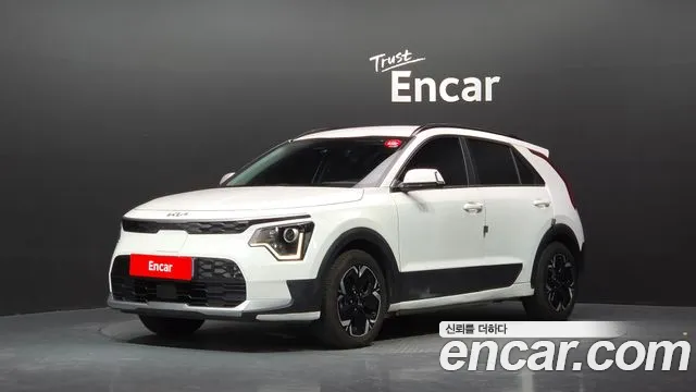 Kia Niro — фото 1