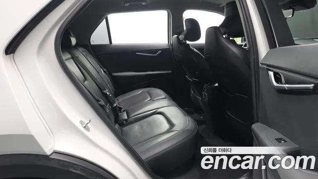 Kia Niro — фото 12