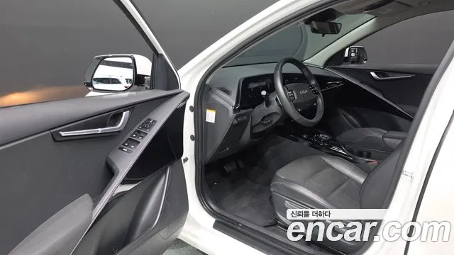Kia Niro — фото 10