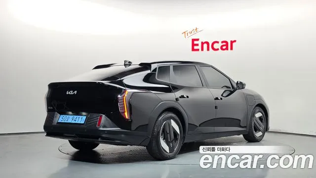 Kia EV4 — фото 2