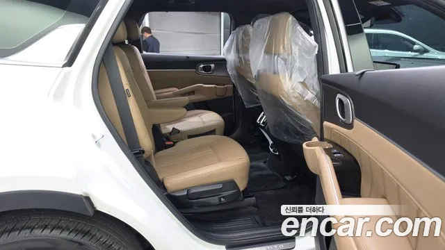 Kia Sorento — фото 12