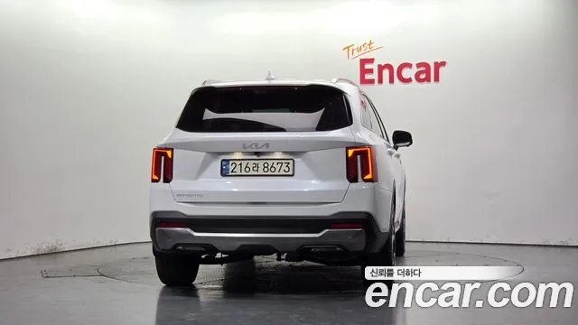 Kia Sorento — фото 4