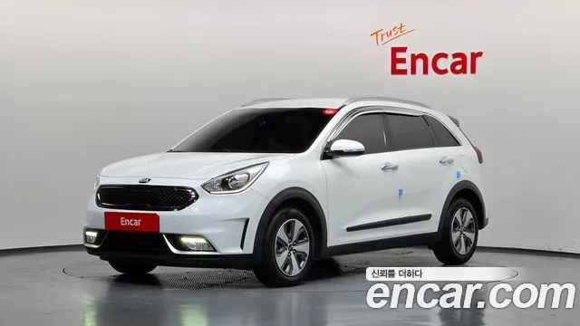 Kia Niro — фото 1