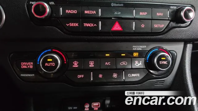 Kia Niro — фото 12