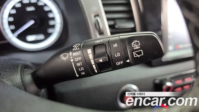 Kia Niro — фото 28