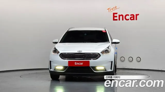Kia Niro — фото 3