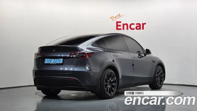 Tesla Model Y — фото 2