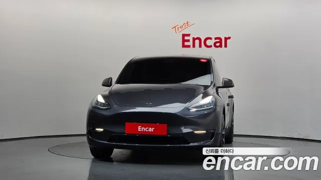 Tesla Model Y — фото 3