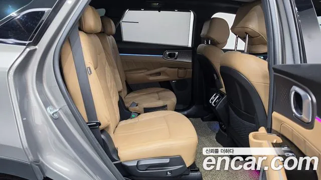 Kia Sorento — фото 11