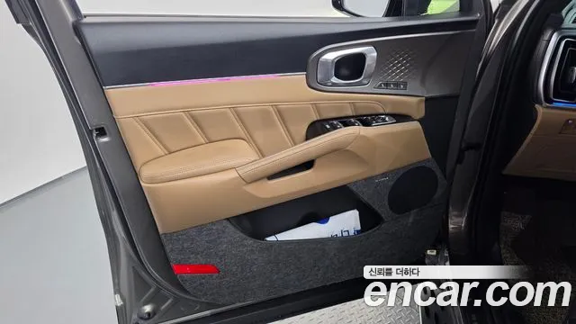 Kia Sorento — фото 24