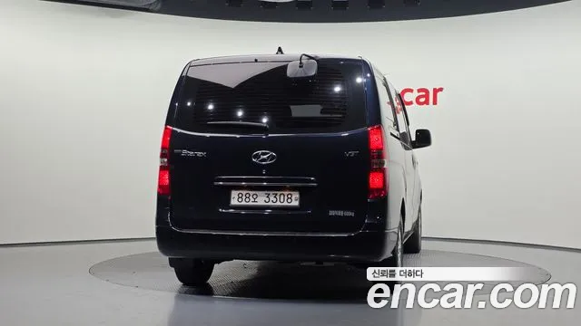 Hyundai Starex — фото 4