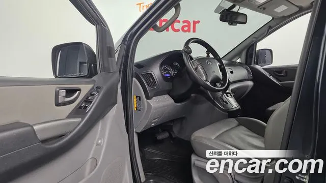 Hyundai Starex — фото 10