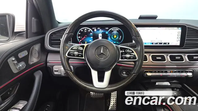 Mercedes-Benz GLS-Class — фото 14