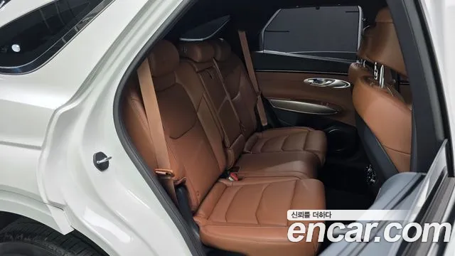 Genesis GV70 — фото 10