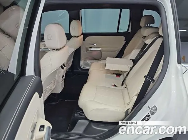 Mercedes-Benz GLB-Class — фото 12