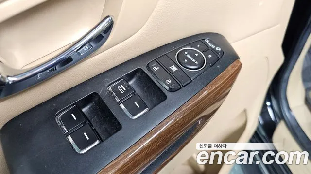 Kia Carnival — фото 15