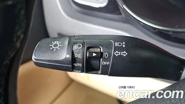 Kia Carnival — фото 17