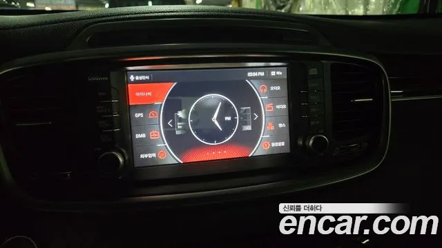 Kia Sorento — фото 10