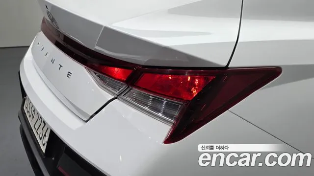 Hyundai Avante — фото 23