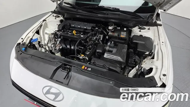 Hyundai Avante — фото 5
