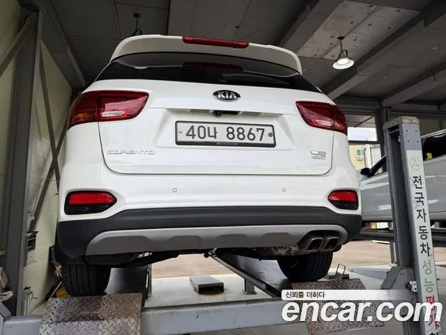 Kia Sorento — фото 2