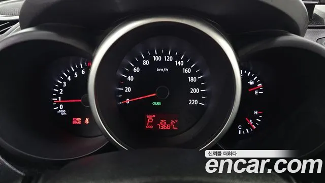 Kia Soul — фото 8
