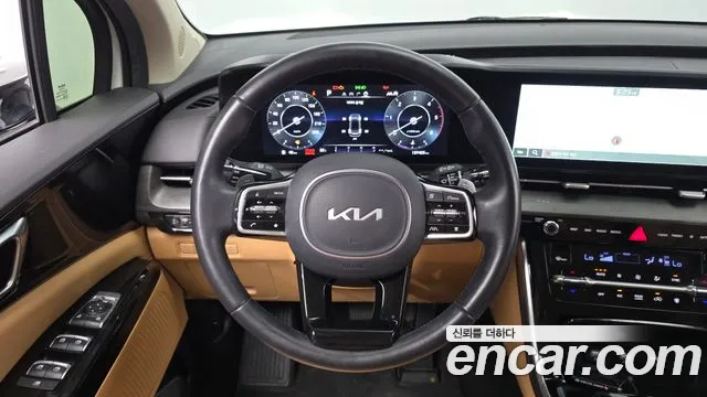 Kia Carnival — фото 12