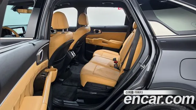 Kia Sorento — фото 11