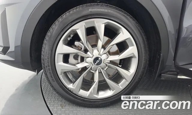 Kia Sorento — фото 5