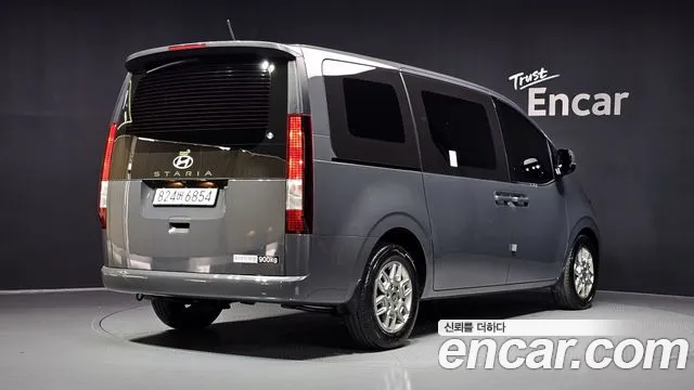 Hyundai Staria — фото 2