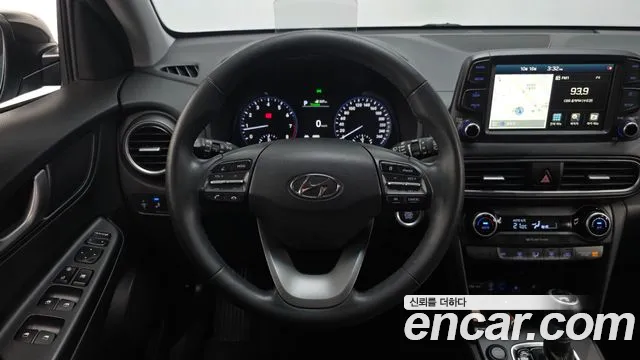 Hyundai Kona — фото 14