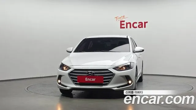 Hyundai Avante — фото 3