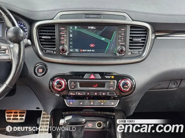 Kia Sorento — фото 13