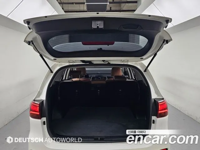 Kia Sorento — фото 18