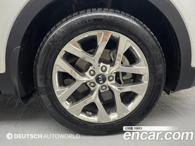 Kia Sorento — фото 4