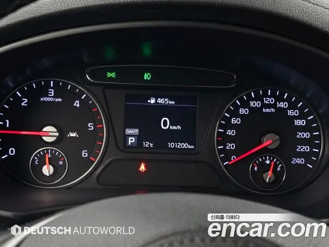 Kia Sorento — фото 7