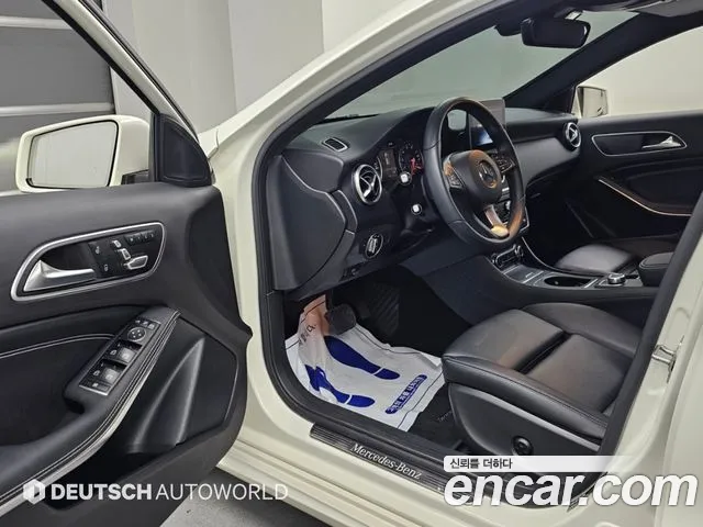 Mercedes-Benz A-Class — фото 11
