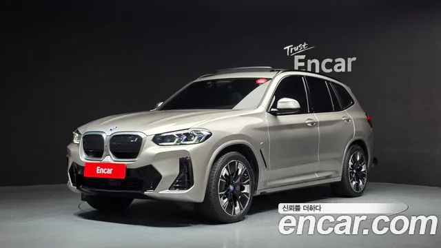 BMW iX3 — фото 1
