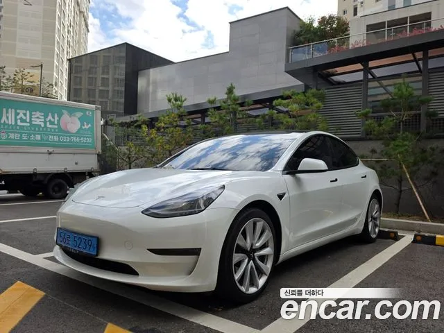 Tesla Model 3 — фото 2