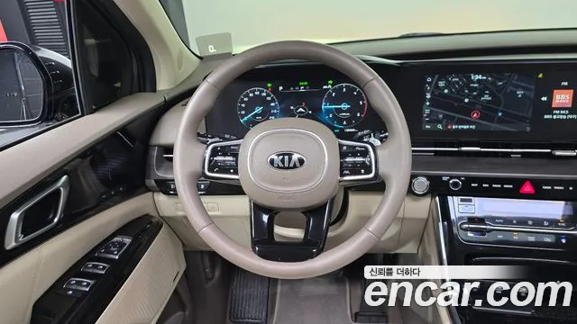 Kia Carnival — фото 12