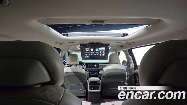 Kia Carnival — фото 18