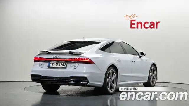 Audi A7 — фото 2