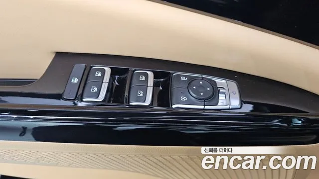 Kia Carnival — фото 28